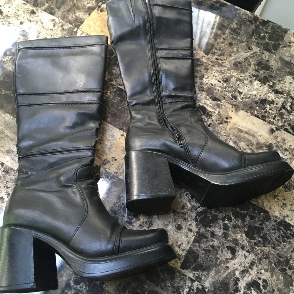 Black Boots